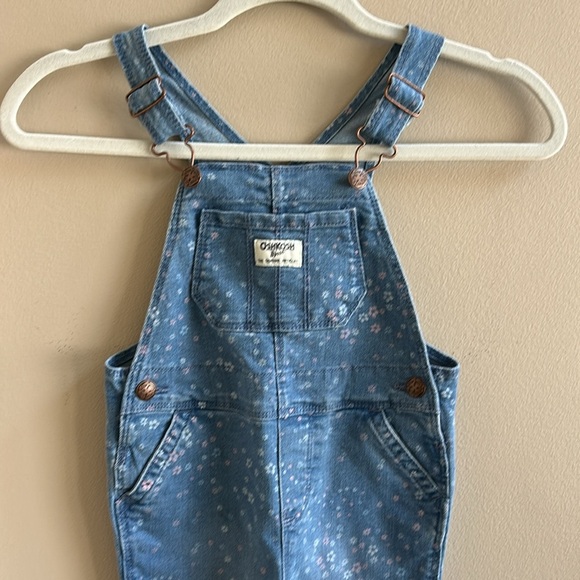 Osh Kosh Toddler Girls Daisy Print Classic Denim Overalls Size 4T - Picture 2 of 9